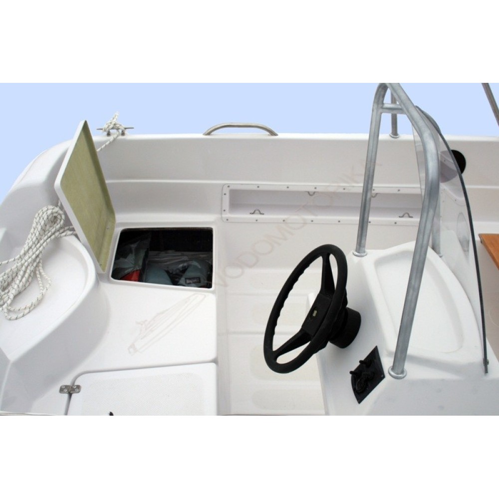 Моторная лодка Легант-400