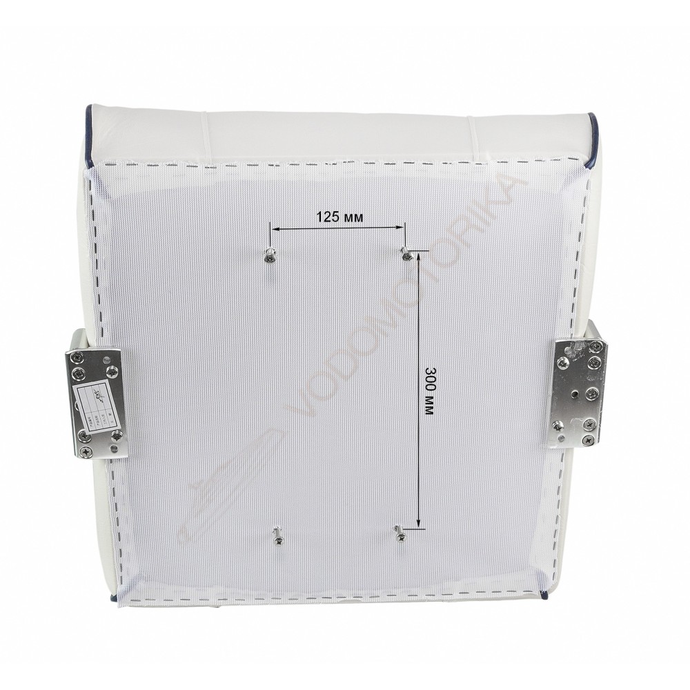 Кресло мягкое с перекидной спинкой белого цвета и синим кантом