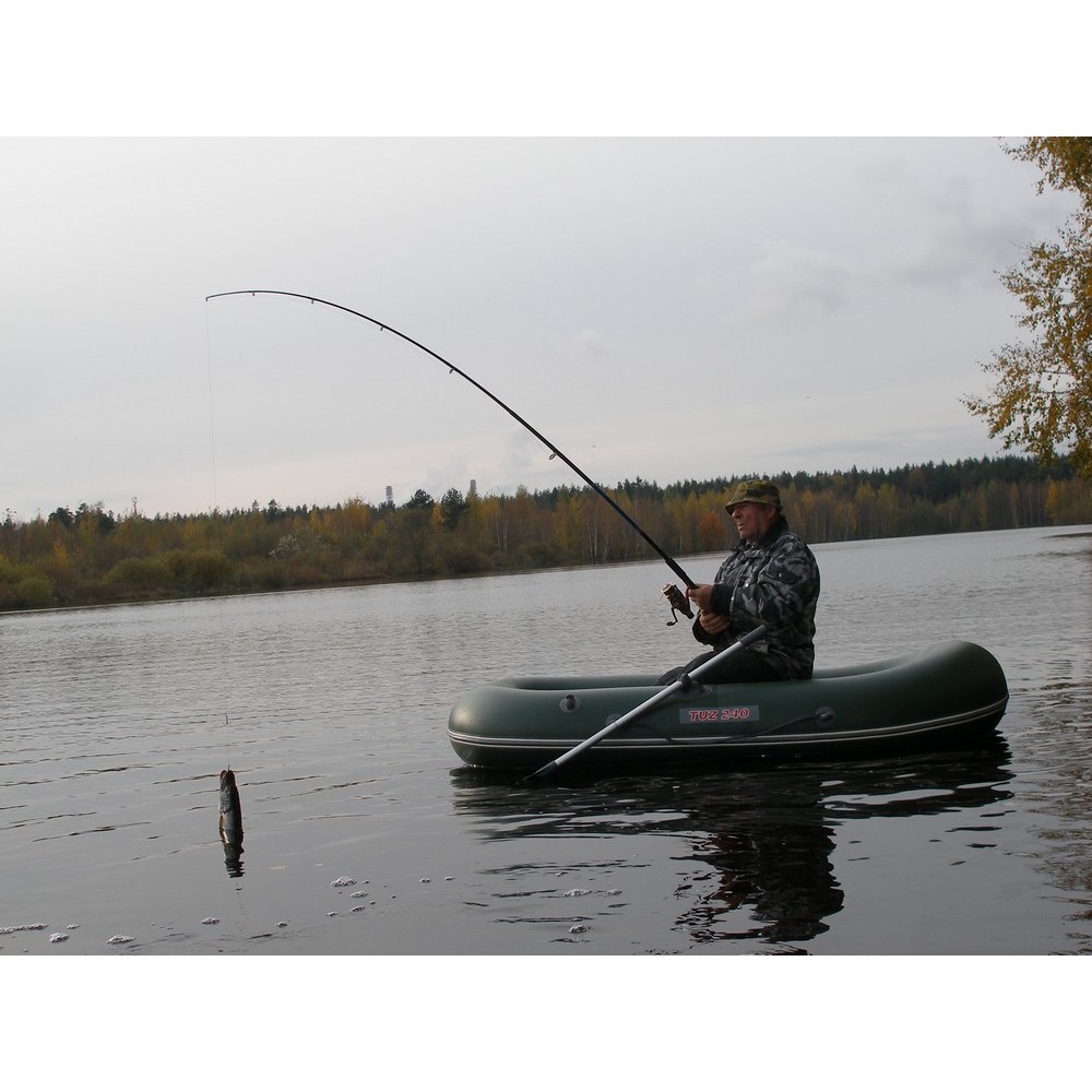 Лодка Мнев и К TUZ-240 надувное днище
