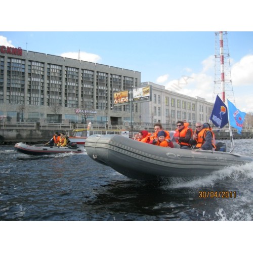 Моторно-гребная лодка Посейдон-520