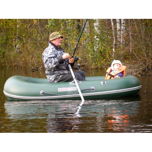 Лодка Мнев и К TUZ-240 надувное днище
