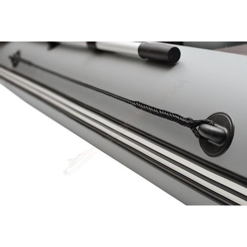 Надувная лодка Roger Standart 2800 с привальным брусом