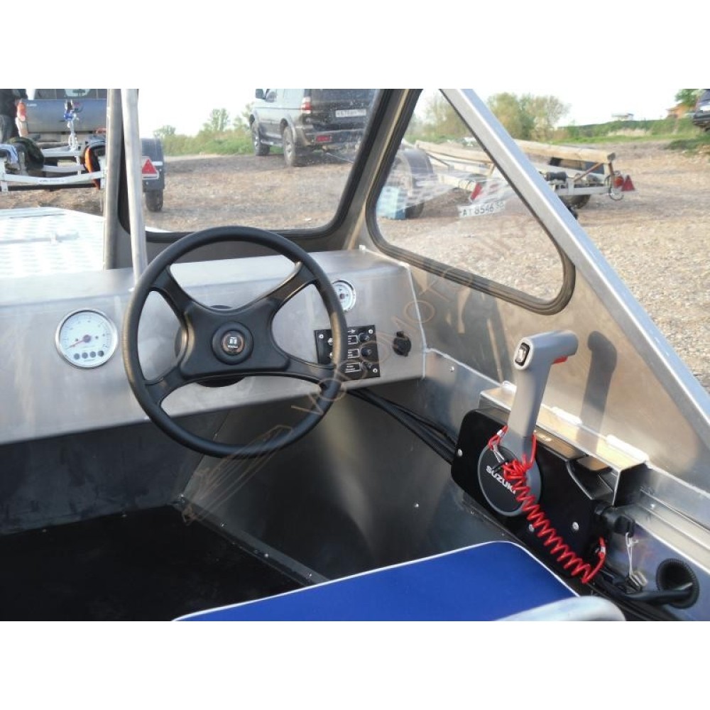 Алюминиевая моторная лодка RusBoat 45 без бака