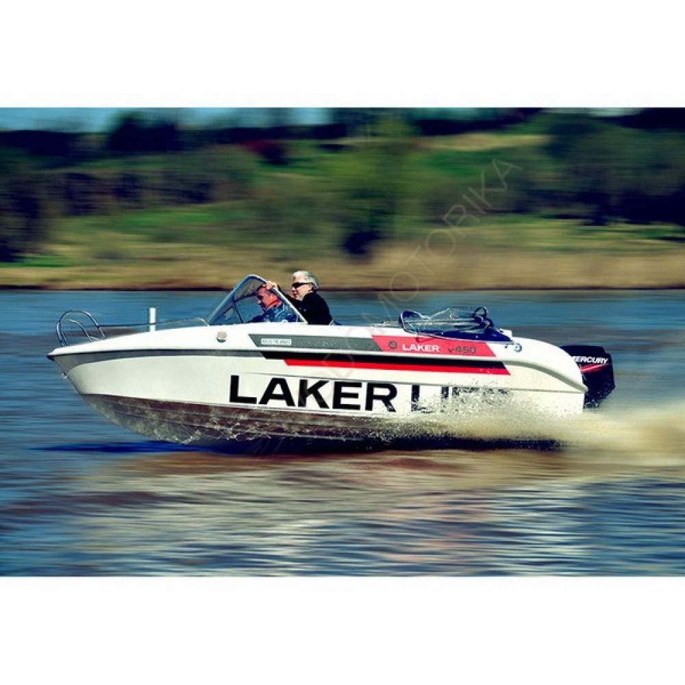 Лодка стеклопластиковая LAKER V450 Базовая (белая)