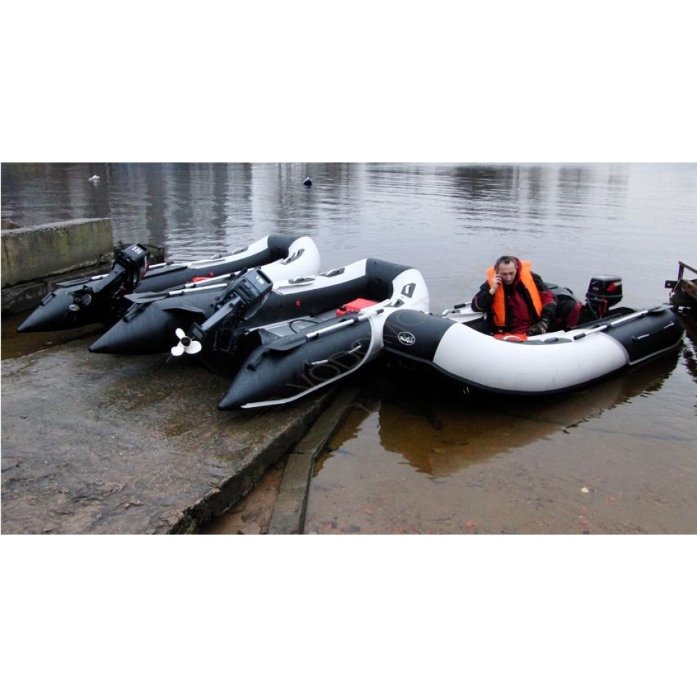 Лодка Badger Wave Line 390 PW