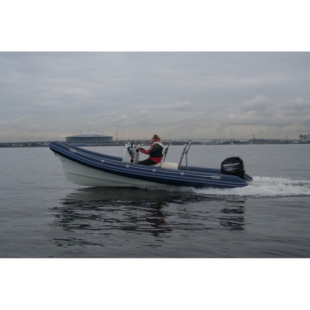 Надувная лодка РИБ Lima Аврора 5.8