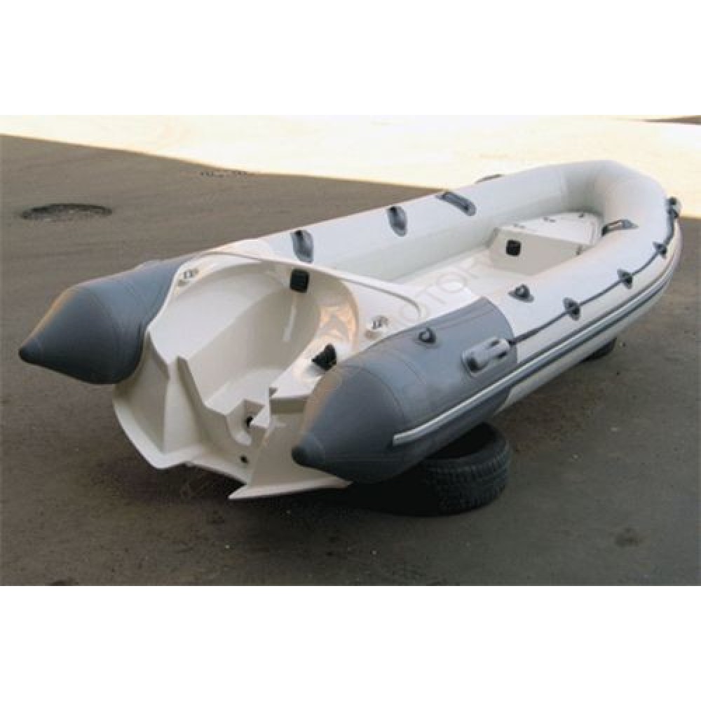 Лодка Буревестник Б-450