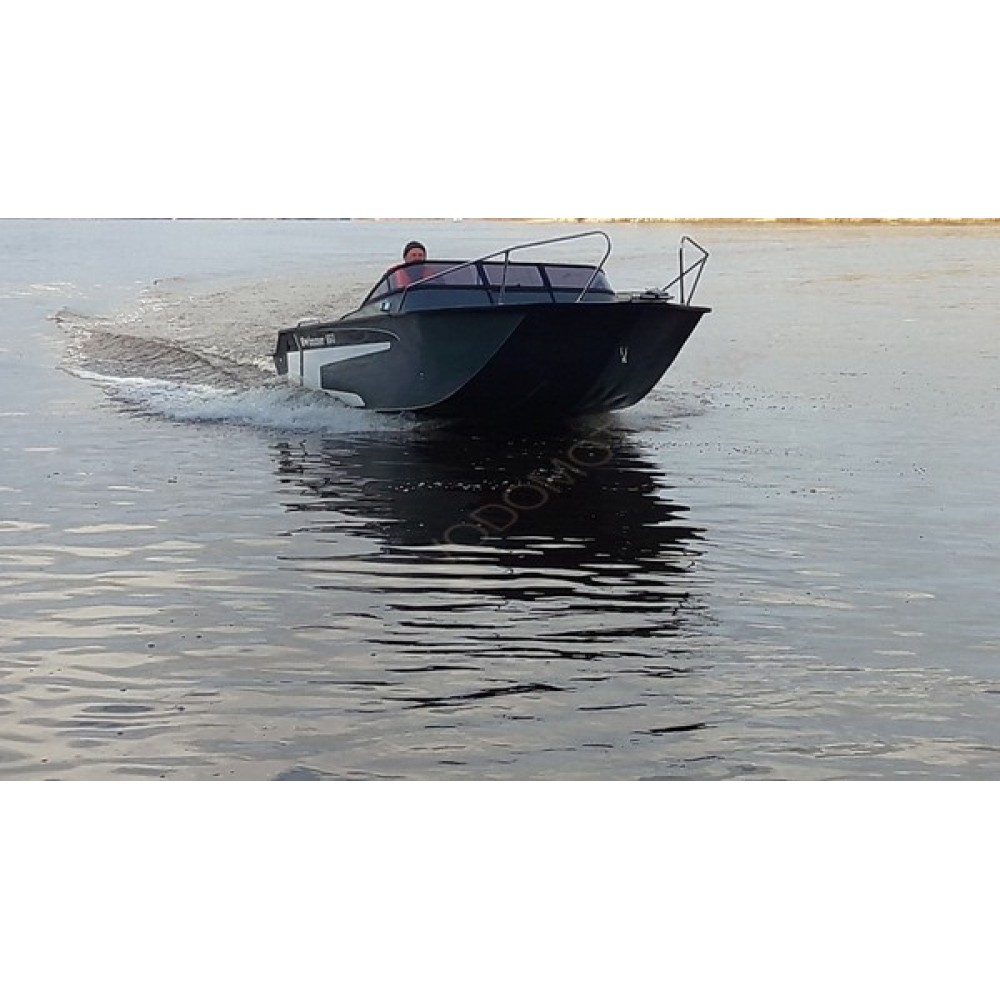 Лодка пластиковая Swimmer 550