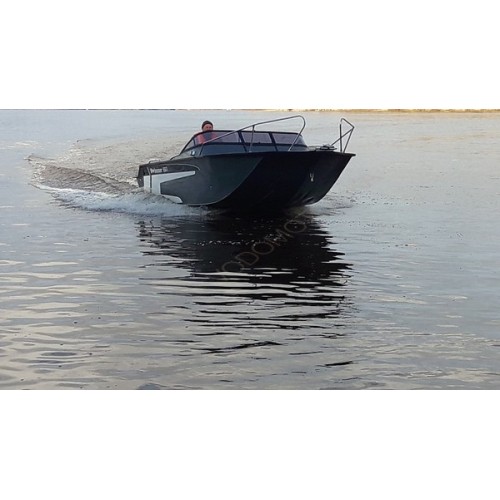 Лодка пластиковая Swimmer 550