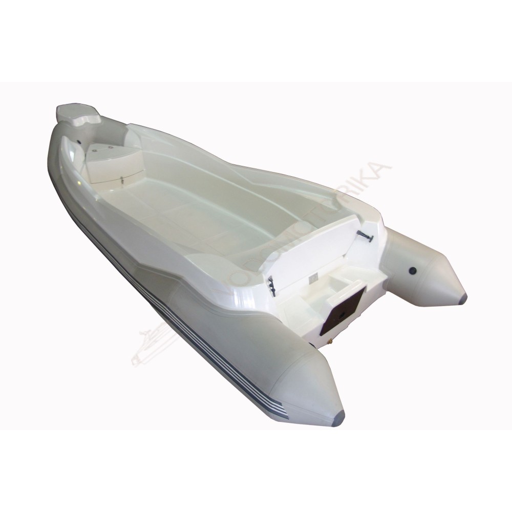 Лодка WINboat R5