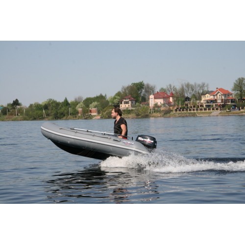 Лодка Мнев и К КАЙМАН N-330 НДНД