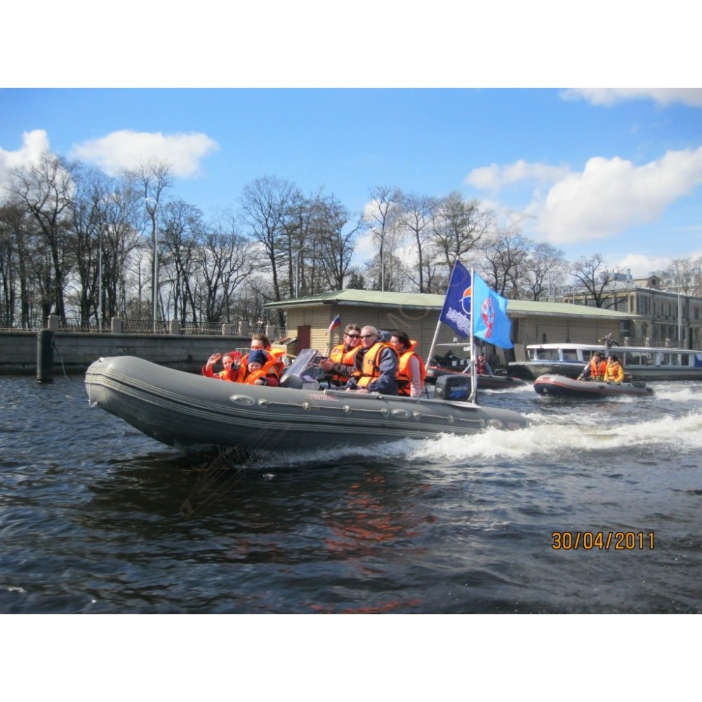 Моторно-гребная лодка Посейдон-500