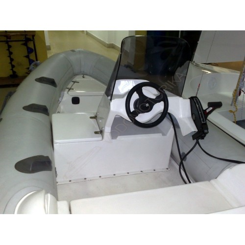 Лодка Буревестник Б-390