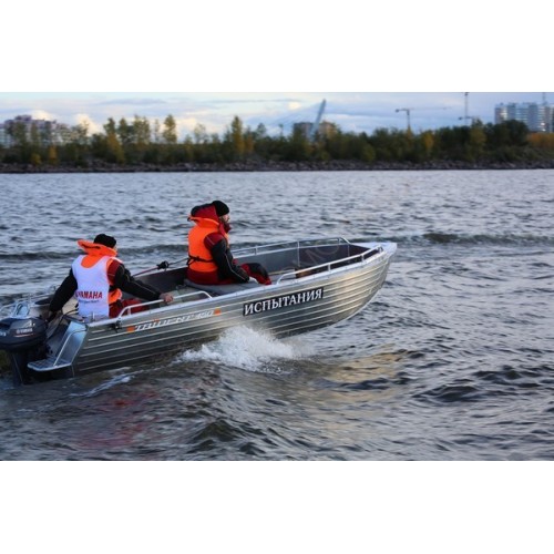Алюминиевая лодка Trident 450