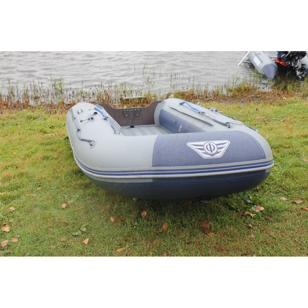 Надувная лодка Флагман 330U