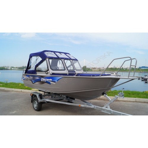 Катер Berkut L-TwinConsole (Comfort)