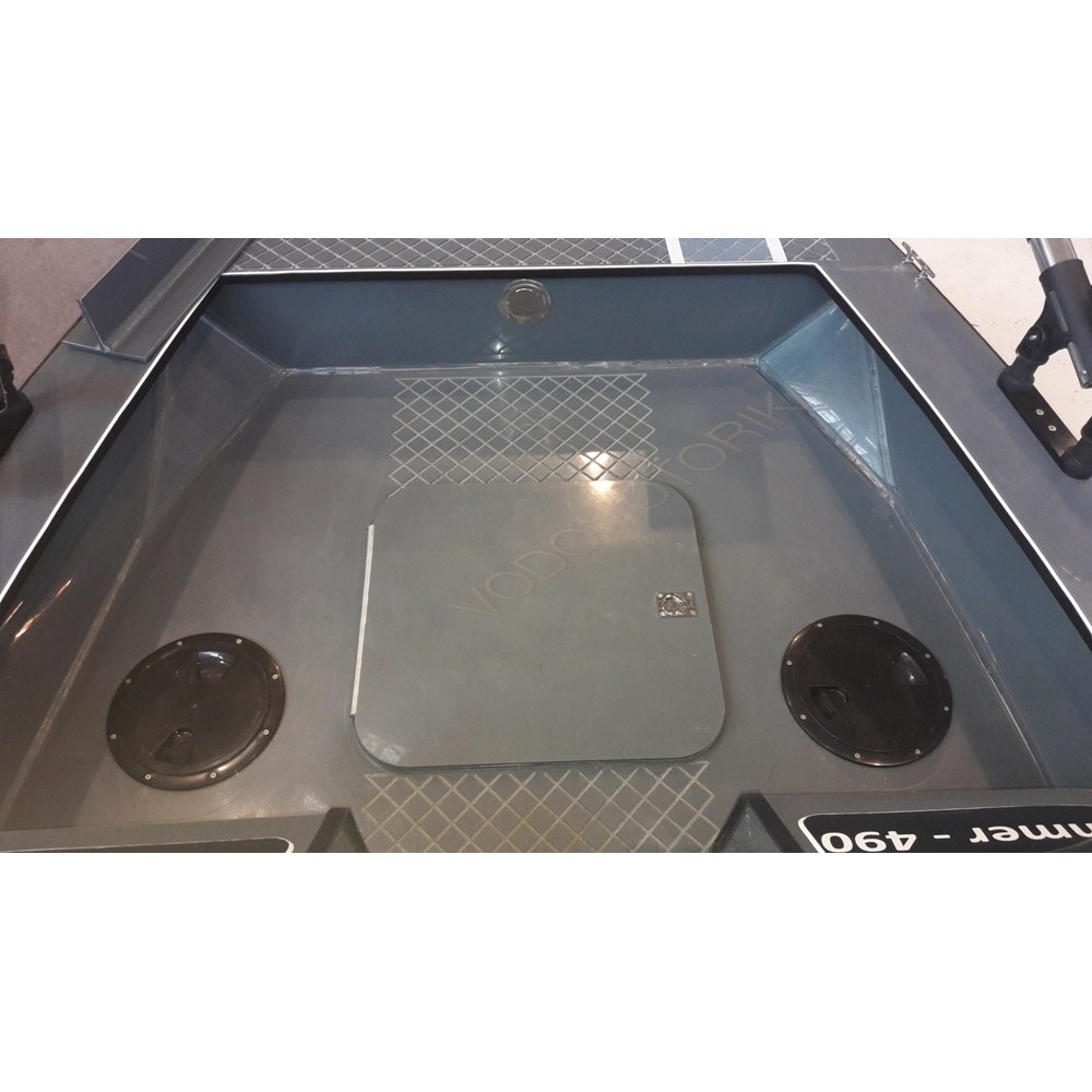 Лодка пластиковая Swimmer 490 (базовая комплектация)