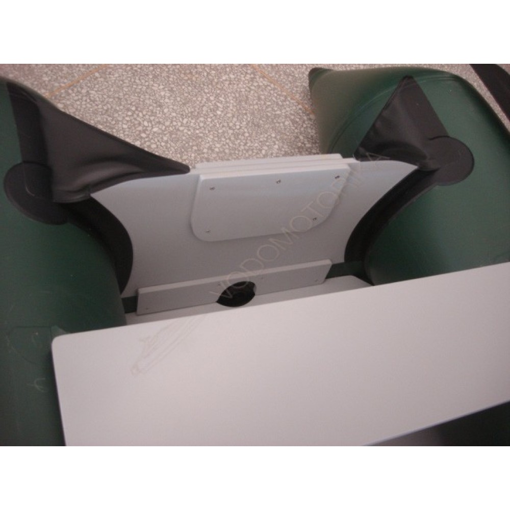 Моторно-гребная лодка Sonata 255F (с фанерным полом)