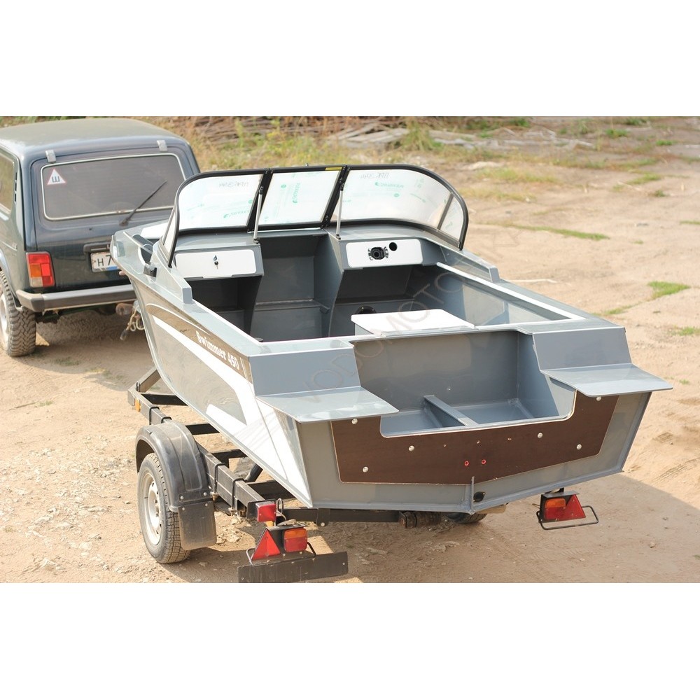 Лодка пластиковая Swimmer 450 (базовая комплектация)