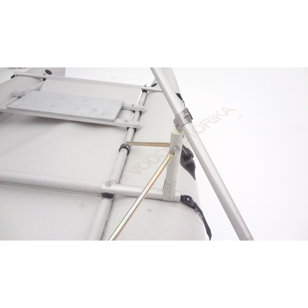 Катамаран рыбака "Дельта 380"