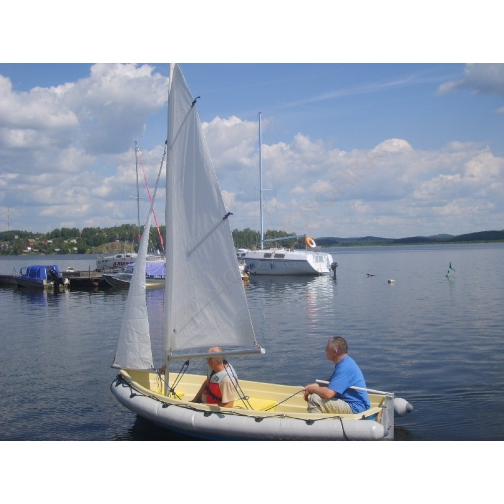 Стеклопластиковая лодка Тортилла-305 Комби без парусного вооружения