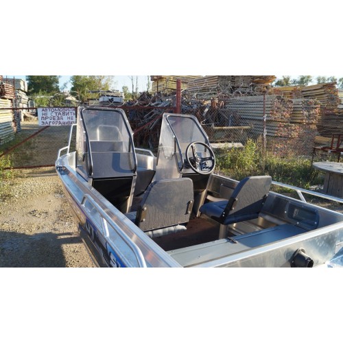 Катер Berkut S-TwinConsole