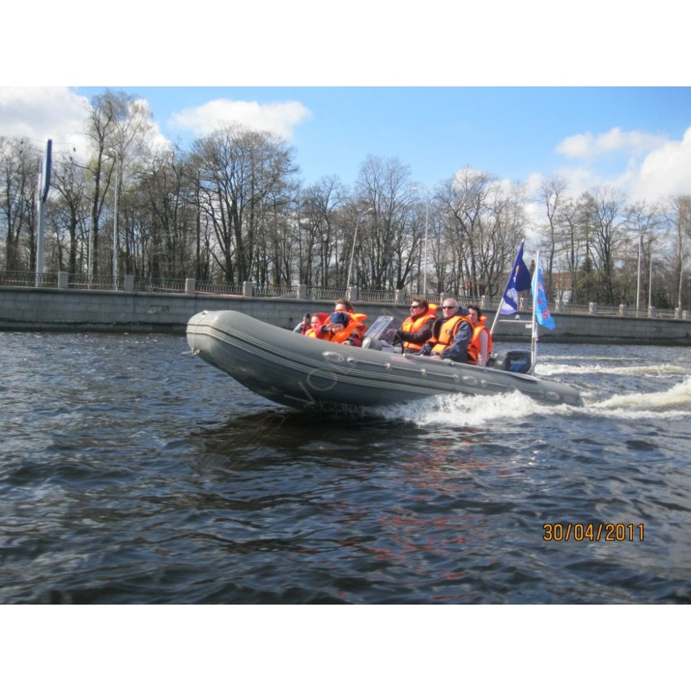 Моторно-гребная лодка Посейдон-500