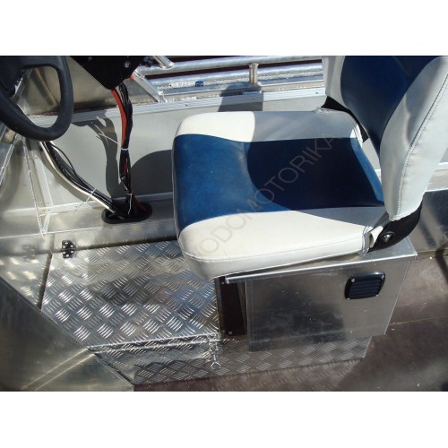 Алюминиевая лодка Wellboat 53 рубка