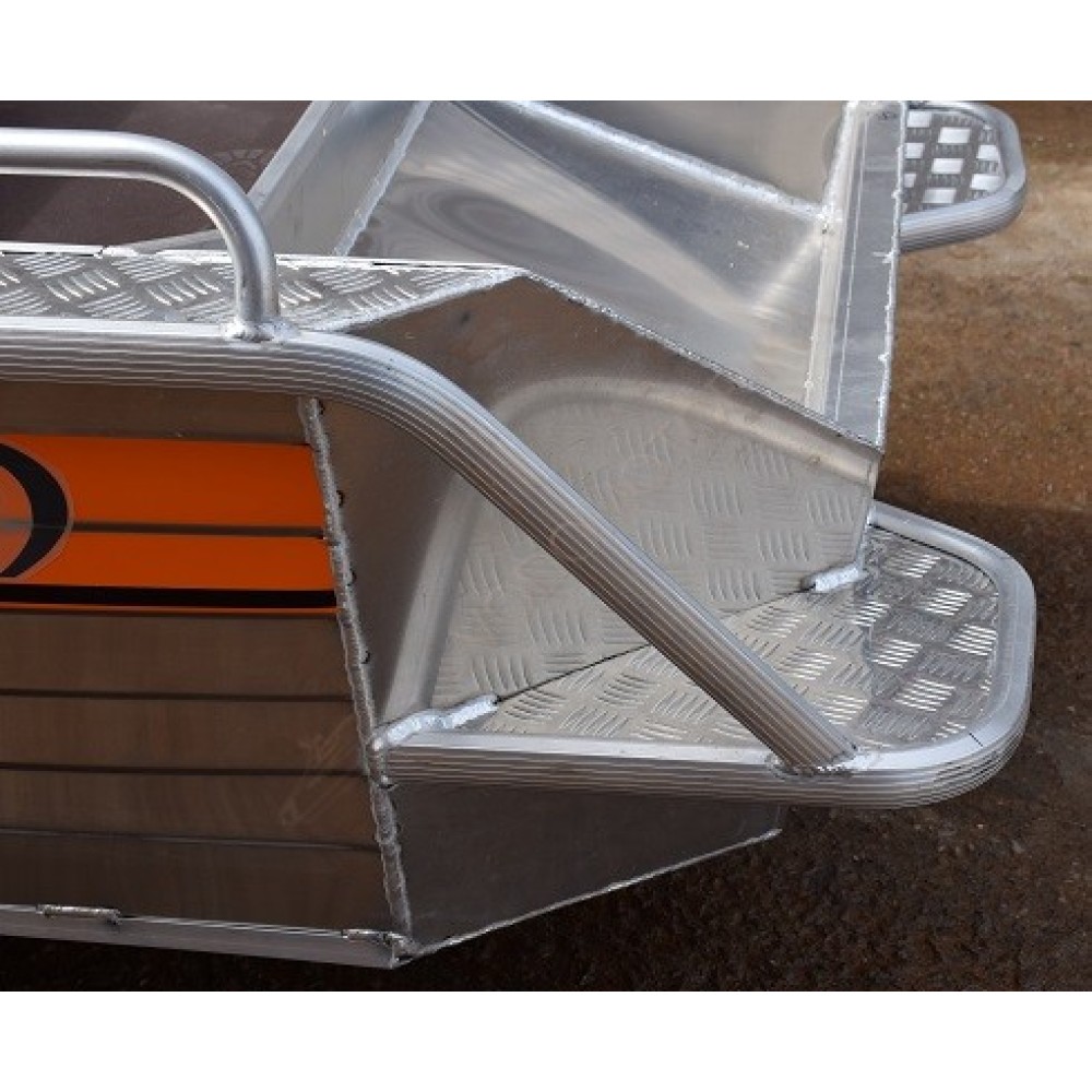 Алюминиевая лодка Wellboat-42 NexT консоль