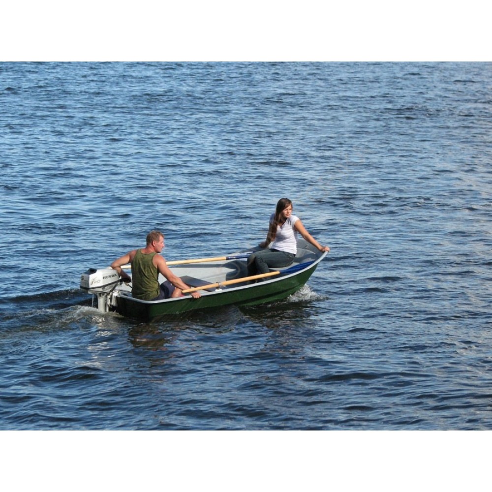 Моторно-гребная лодка СПЭВ Ильмень